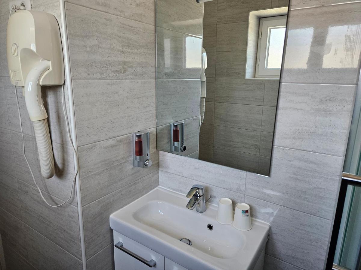 Hotel Bellevue Et Du Chariot D'or Parigi