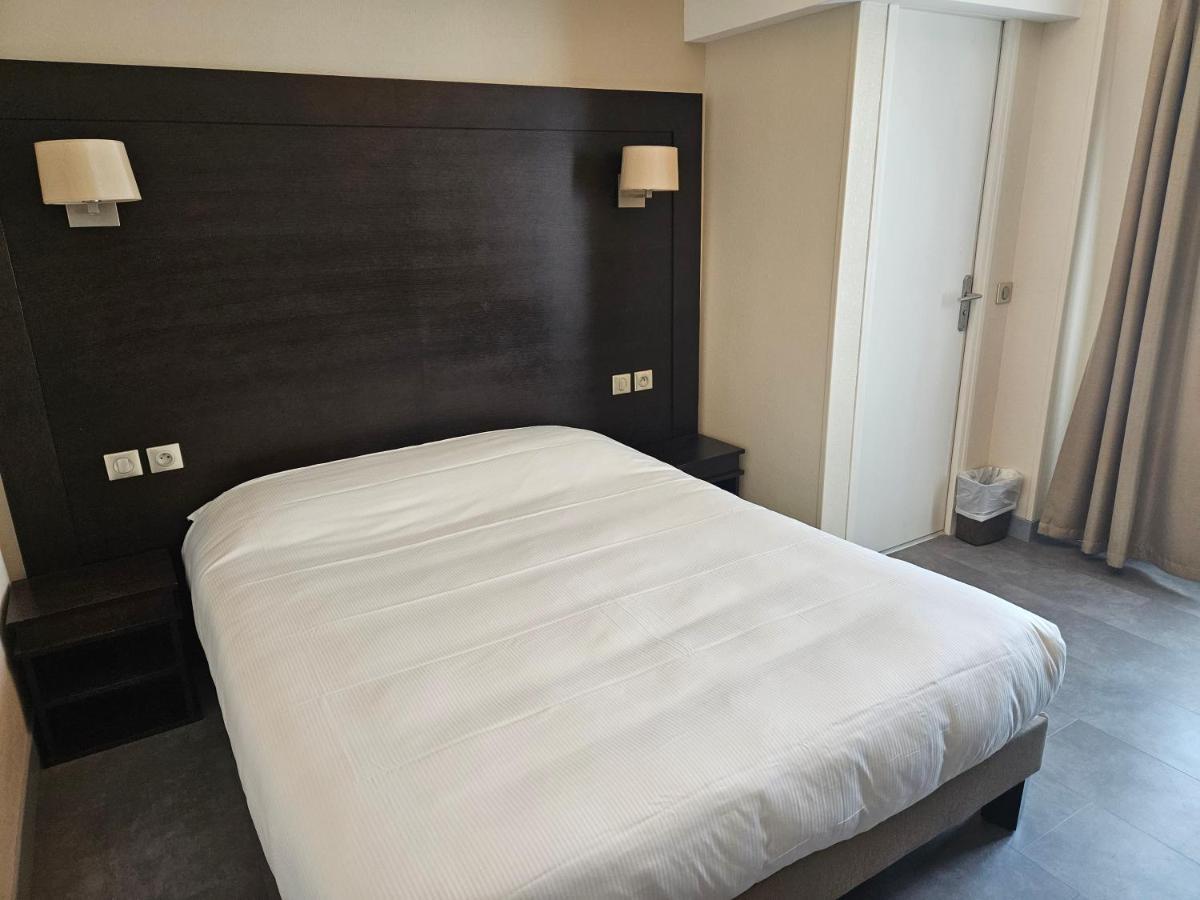 Bellevue Et Du Chariot D'or Parigi