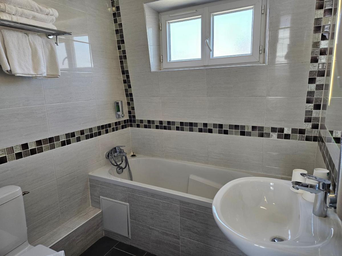 Bellevue Et Du Chariot D'or