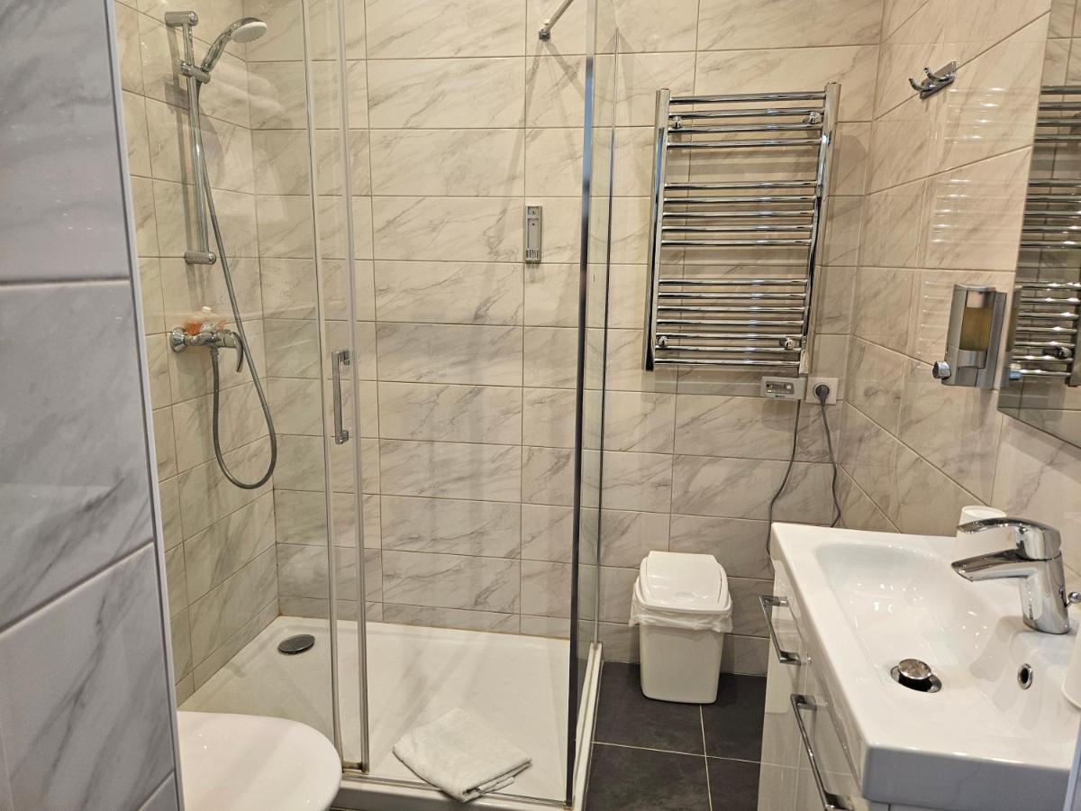 Hotel Hotel Bellevue Et Du Chariot D'Or